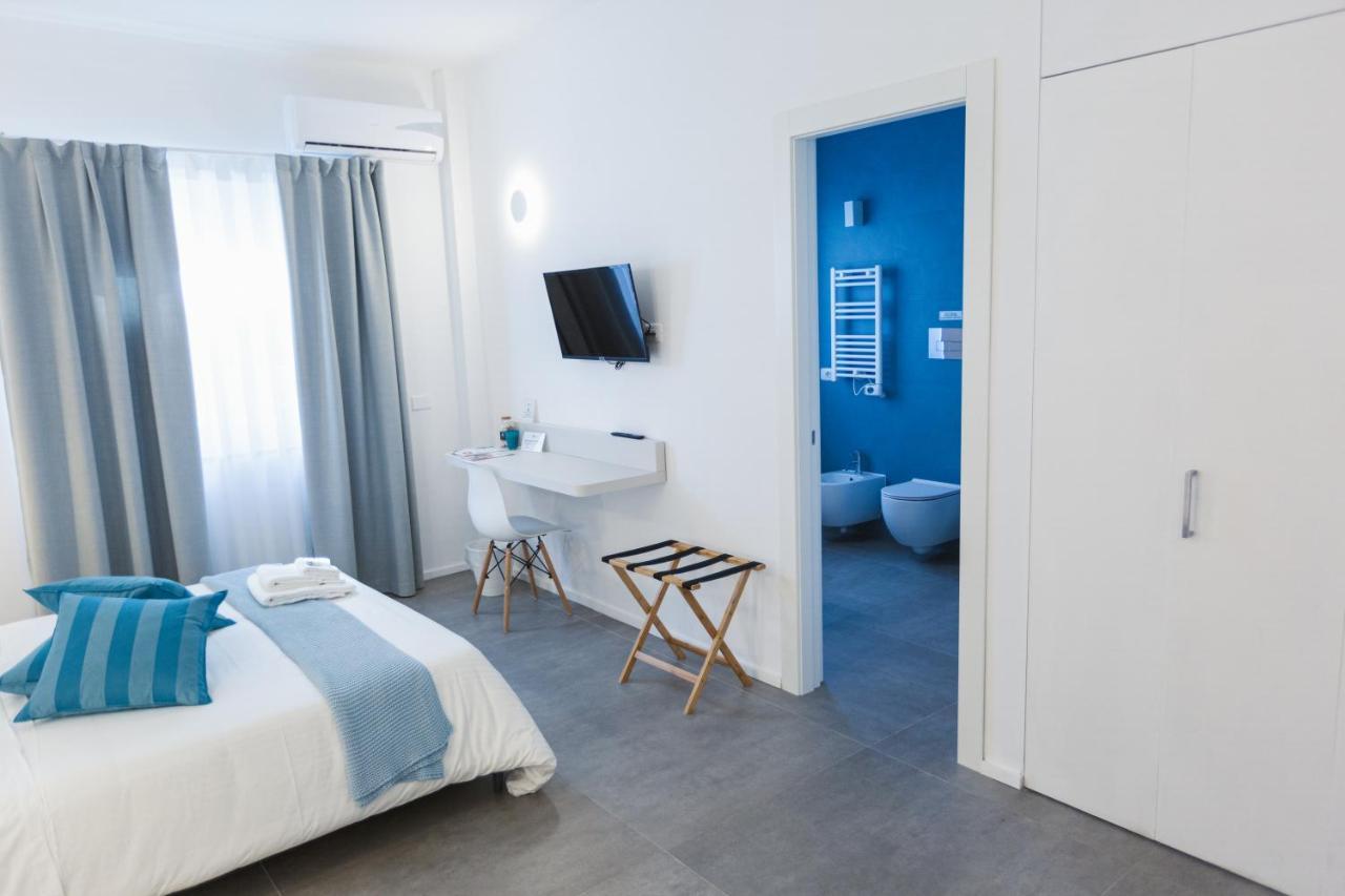 B&B A Due Passi Dal Mare Джеля Екстериор снимка