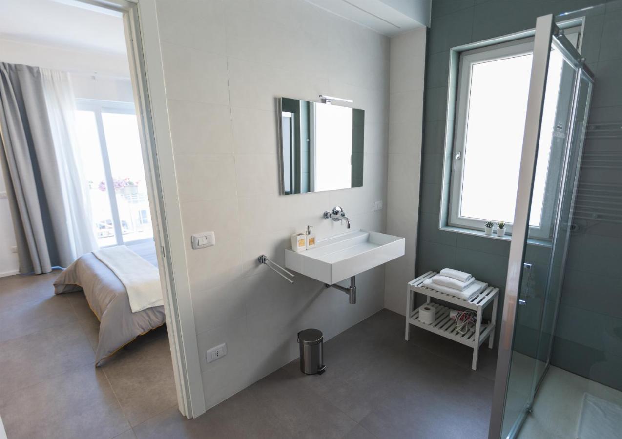 B&B A Due Passi Dal Mare Джеля Екстериор снимка