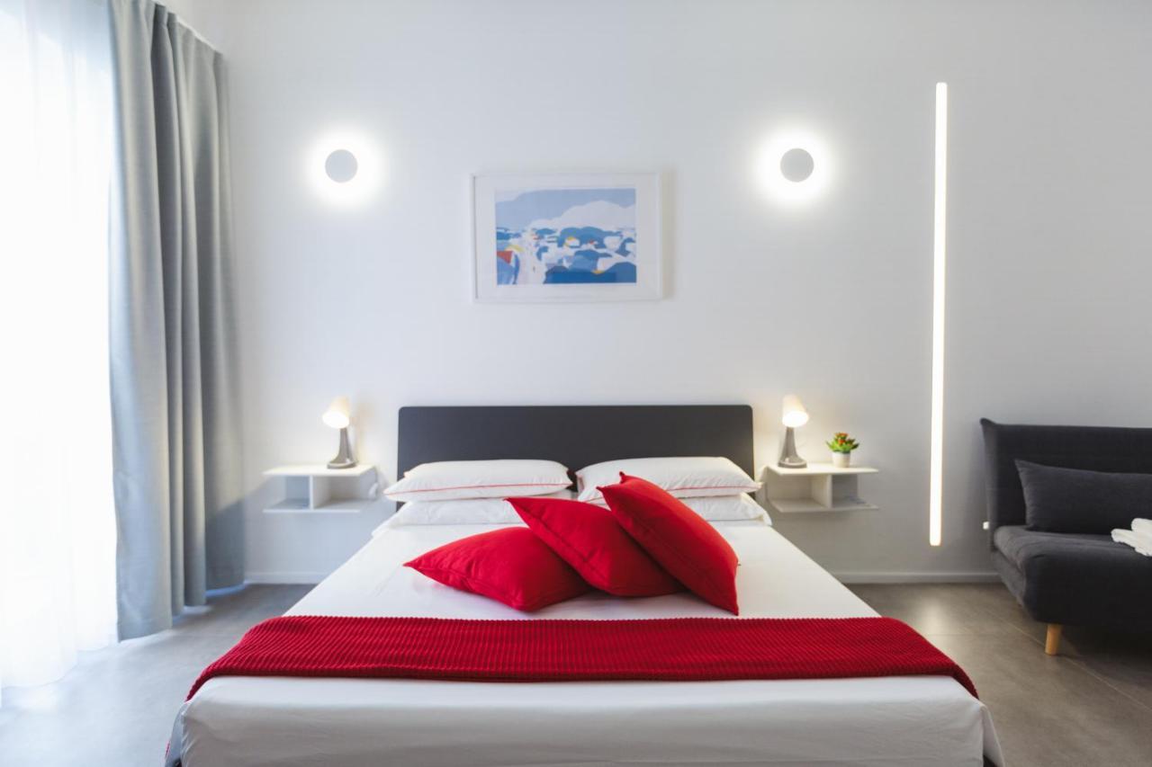 B&B A Due Passi Dal Mare Джеля Екстериор снимка